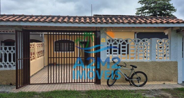 Casa 02 Dormitórios a 700 metros da Praia de Massaguaçu