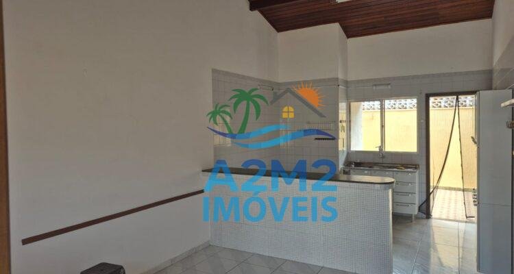 Casa 02 Dormitórios a 700 metros da Praia de Massaguaçu