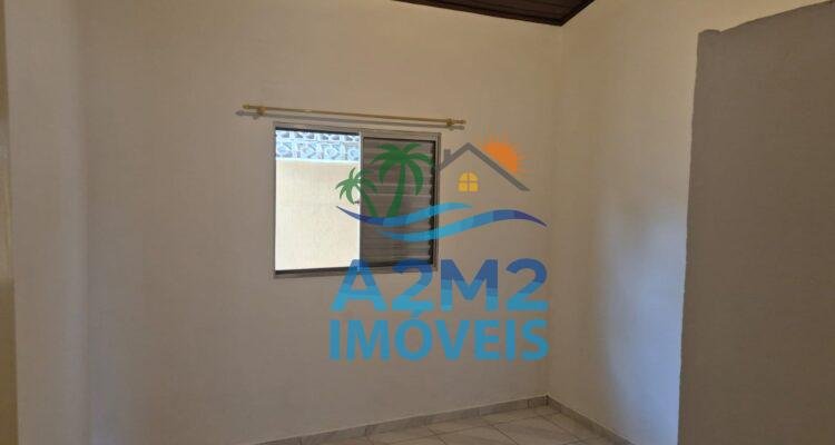 Casa 02 Dormitórios a 700 metros da Praia de Massaguaçu