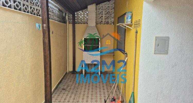 Casa 02 Dormitórios a 700 metros da Praia de Massaguaçu